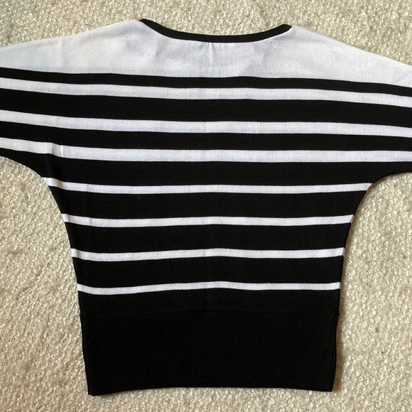 💘NWOT AB STUDIO WOMENS SIZE SMALL BLACK & WHITE STRIPED DOLMAN SWEATER - Picture 5 of 14